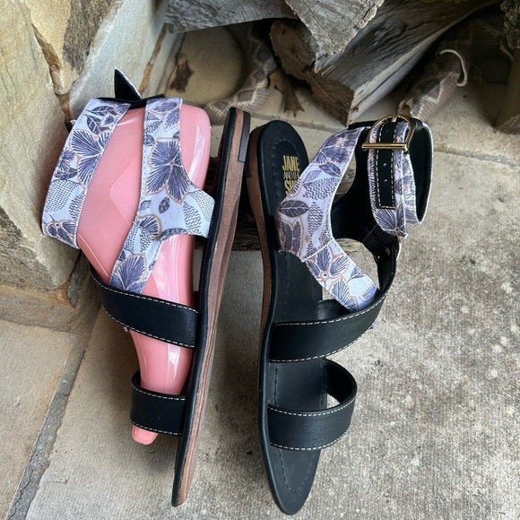 JANE AND THE SHOE Jordan Black Contemporary Sandals with floral print NWT Sz-8.Q - Picture 4 of 11